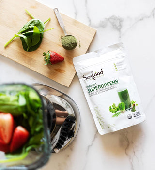 Sunfood Superfood Organic Super Greens Powder, Organic Green Juice/Smoothie Mix w/Digestive Enzymes Probiotic for Gut Health, Good Source of Liquid Chlorophyll, Spirulina Chlorella Superfood Mix (Pack of 1) 8oz Bag